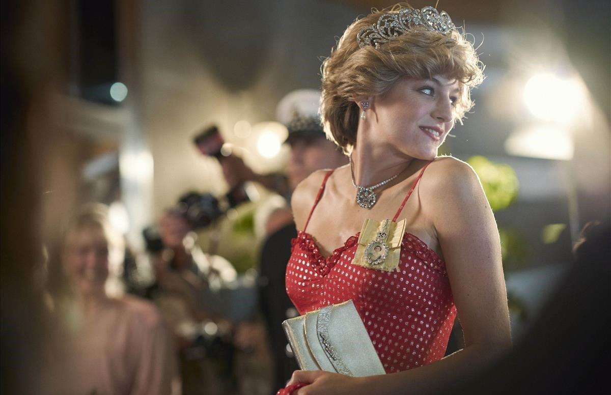 zentauroepp55826137 icult serie the crown s4 picture shows diana princess of w201116133021 zentauroepp55826137 icult serie the crown s4 picture shows diana princess of w201116133021