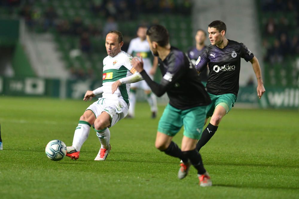 Las mejores fotografías del partido entre el Elche y el Racing de Santander