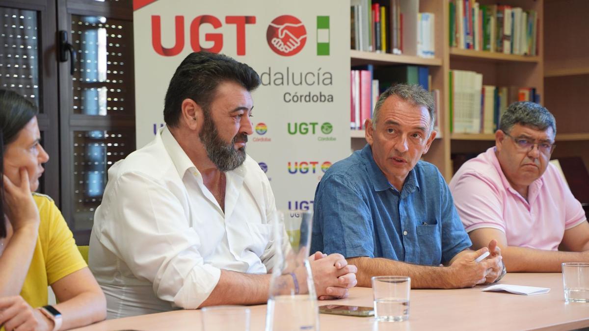 Enrique Santiago se ha reunido hoy con Vicente Palomares, secretario de UGT en Córdoba.
