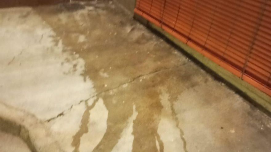 La &quot;fiesta&quot; de la orina no se detiene en el casco antiguo de Xàtiva: &quot;El olor es insoportable&quot;