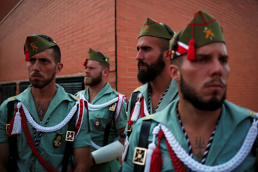 Spanish legionnaires stand during a ceremony ...