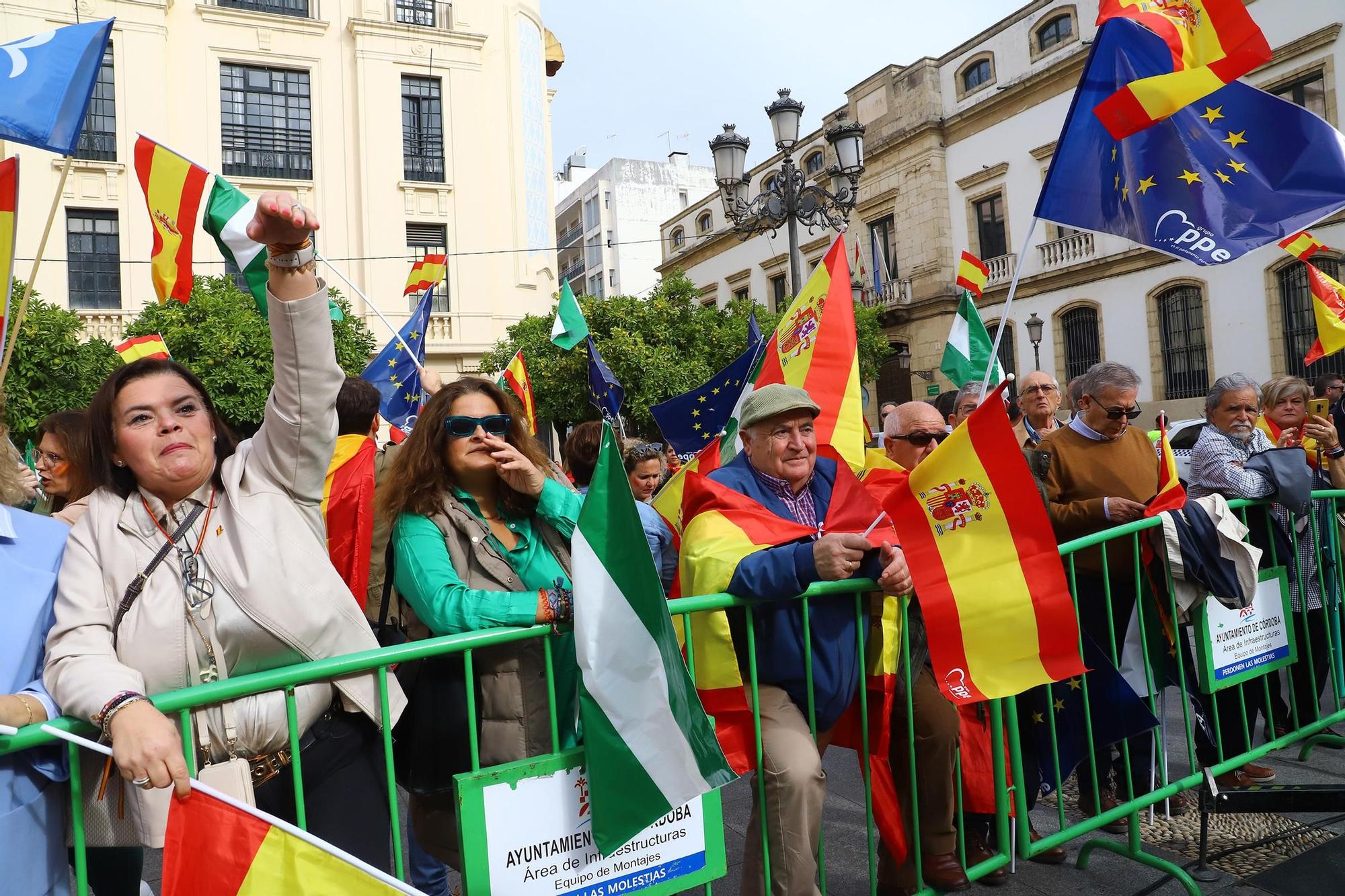 El PP de Córdoba congrega en Las Tendillas a miles de personas contra la amnistía