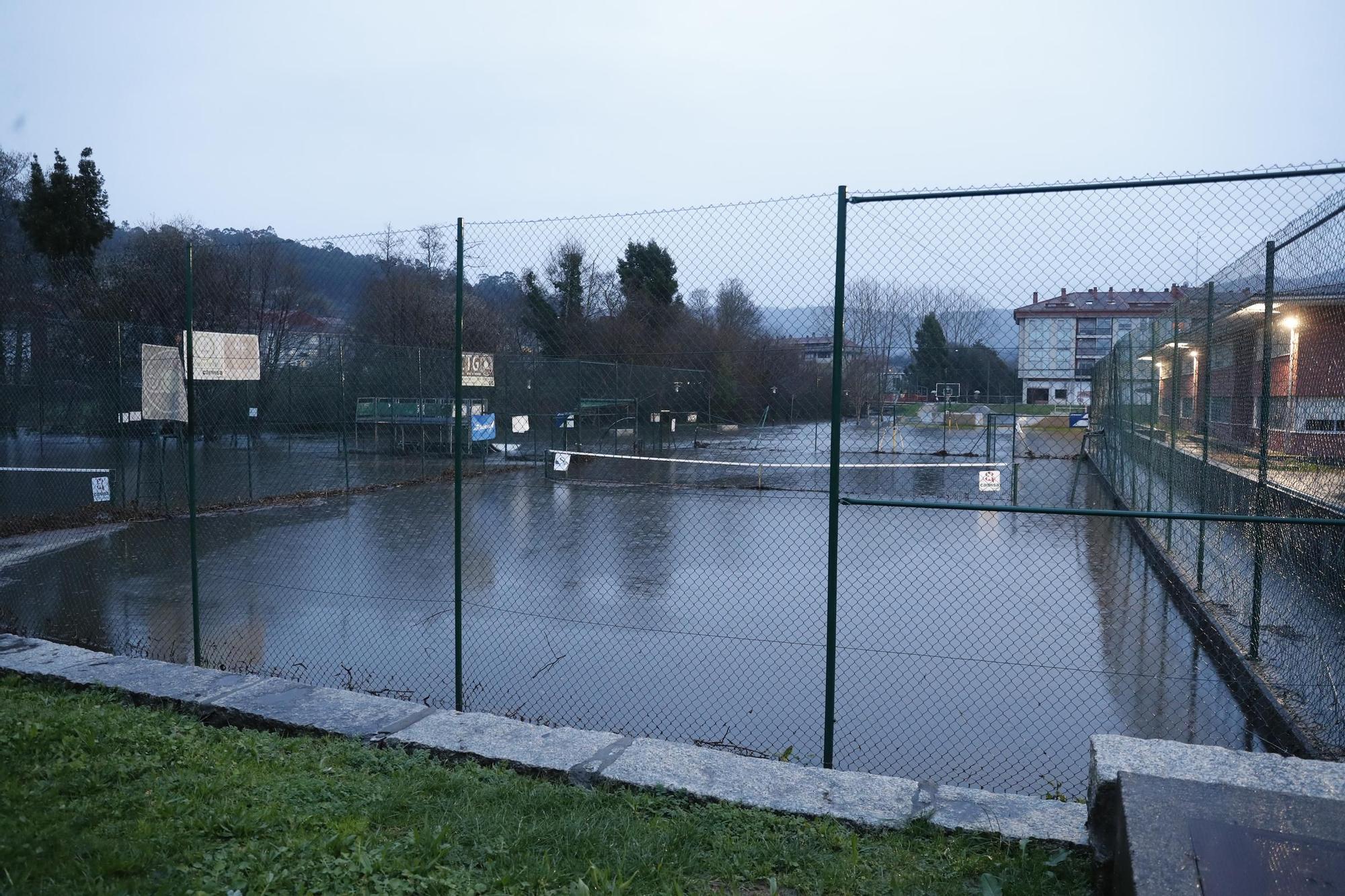 Las fuertes lluvias dejan inundaciones en Gondomar