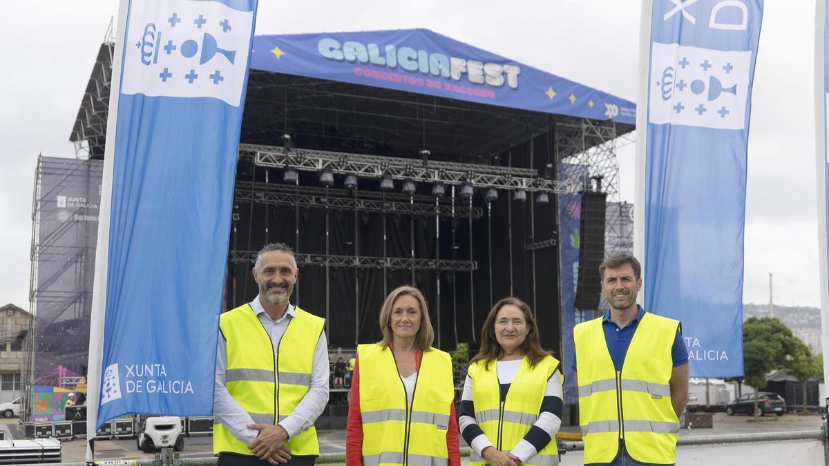 Luisa Sánchez y Ana Ortiz, en el centro de la imagen