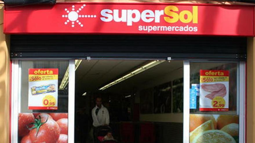 Un supermercado Supersol.