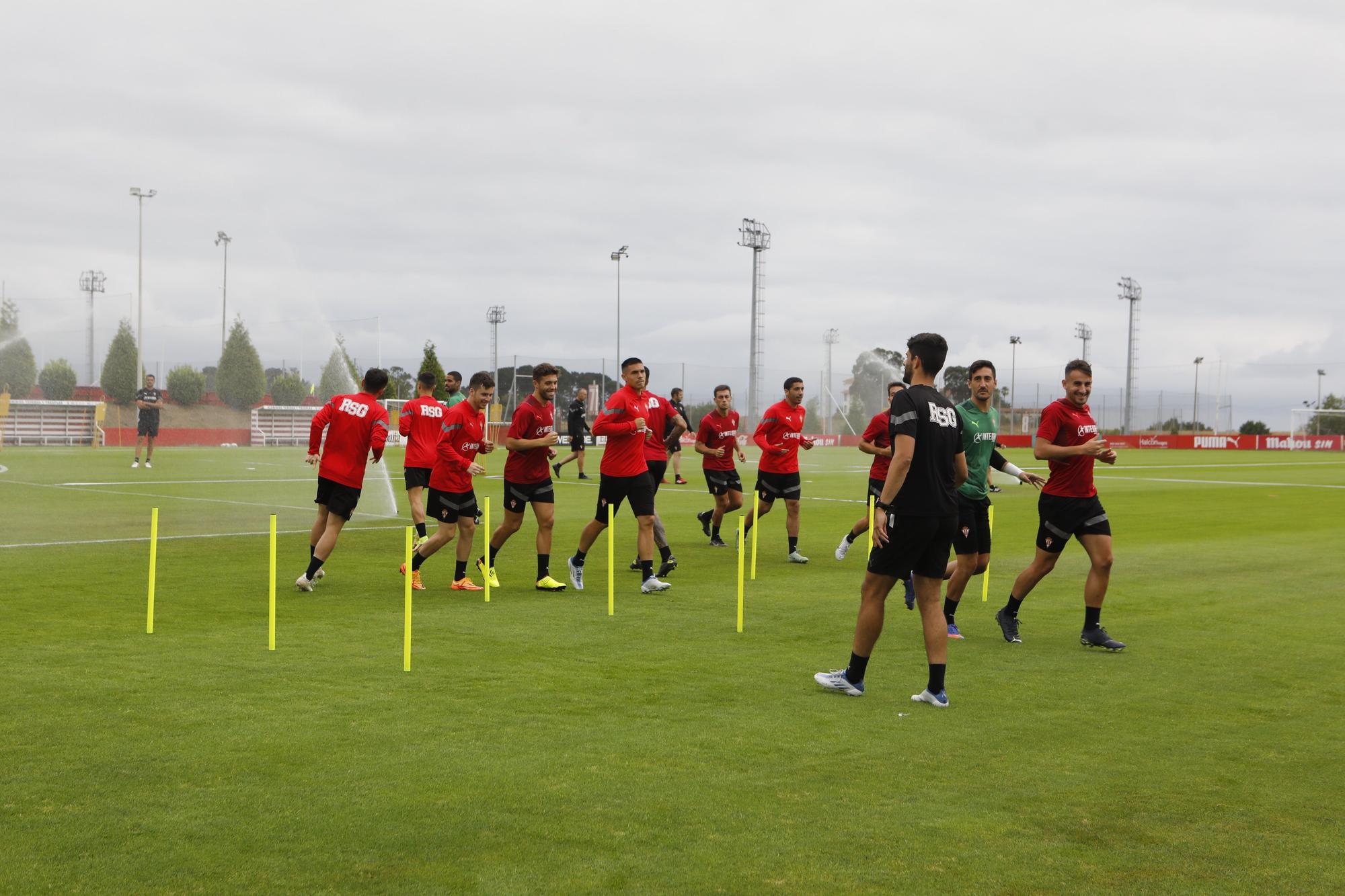 Irarragorri visita a Mareo y Cote y Jordan Carrillo se unen a los entrenamientos del Sporting