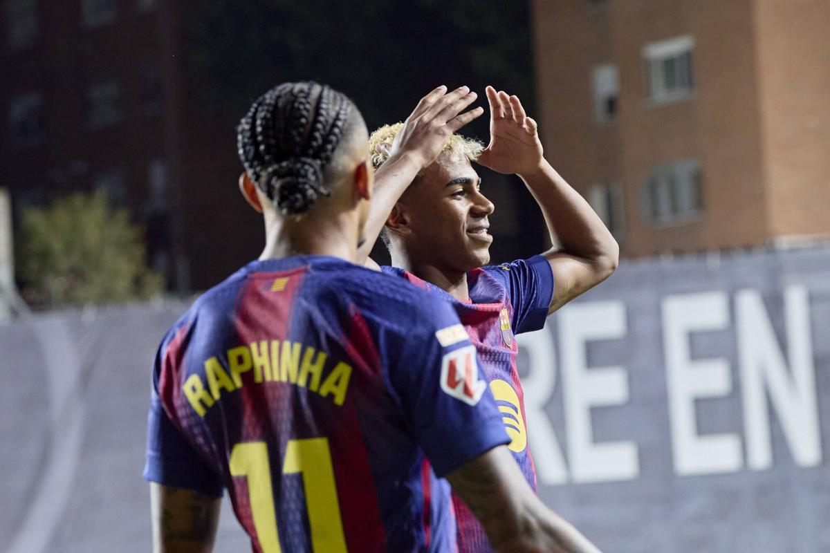 Lamine Yamal celebra su gol ante el Rayo Vallecano.