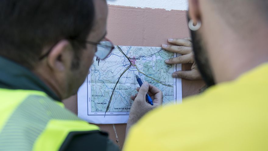 Una pista sobre Rafael pone en alerta a la Guardia Civil: &quot;Lo vieron el martes en una finca junto a unos bidones&quot;