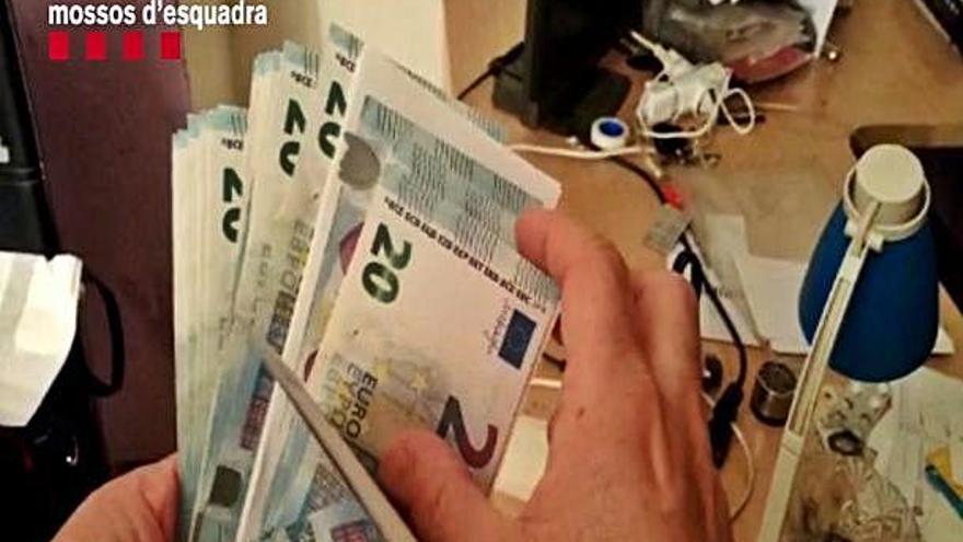 Bitllets de 20 euros falsificats interceptats pels Mossos d&#039;Esquadra