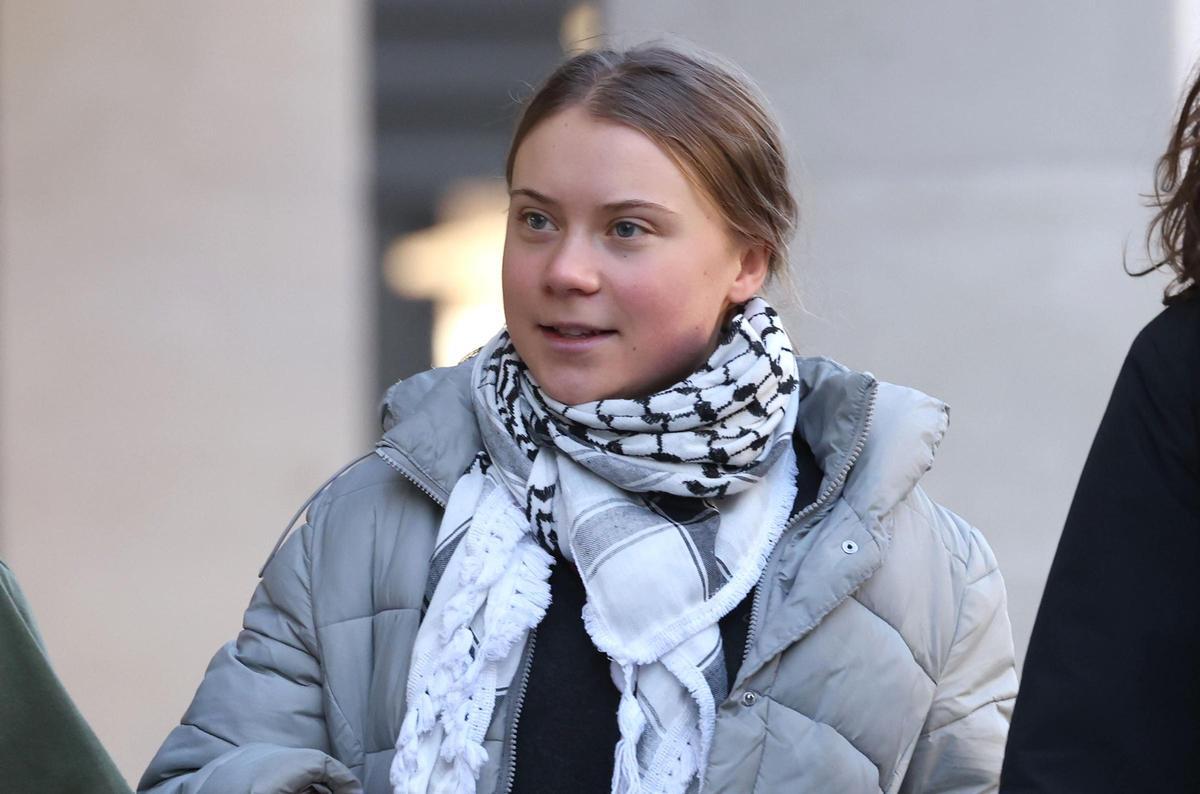 Greta Thunberg llega a su juicio en Londres