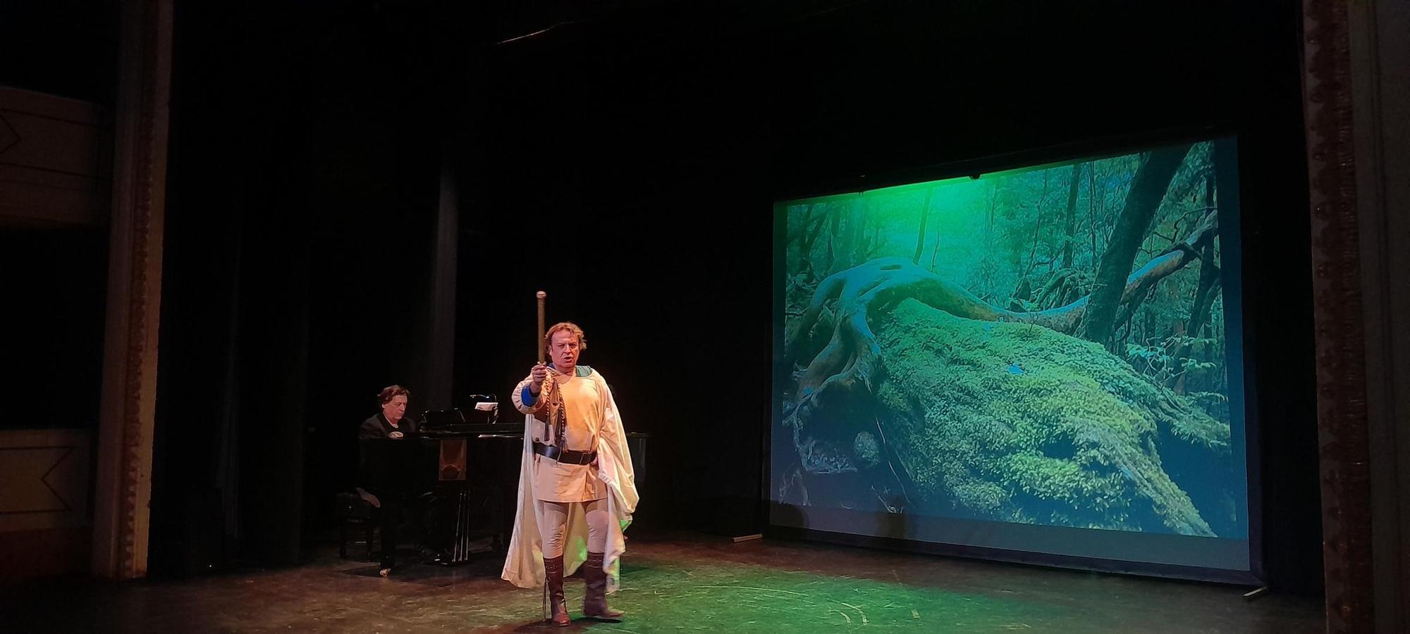 GALERÍA | Representación de "La flauta mágica", de Mozart, en el teatro Latorre de Toro