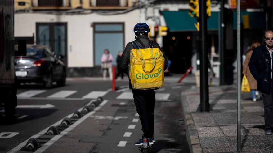 Los trabajadores de Glovo, ante el nuevo modelo laboral: &quot;Si me pagan 2.000 euros, me da igual cómo&quot;