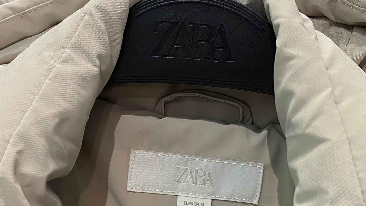 Colas en Zara para conseguir la nueva  chaqueta acolchada especialmente recomendada para mujeres mayores de 40 años