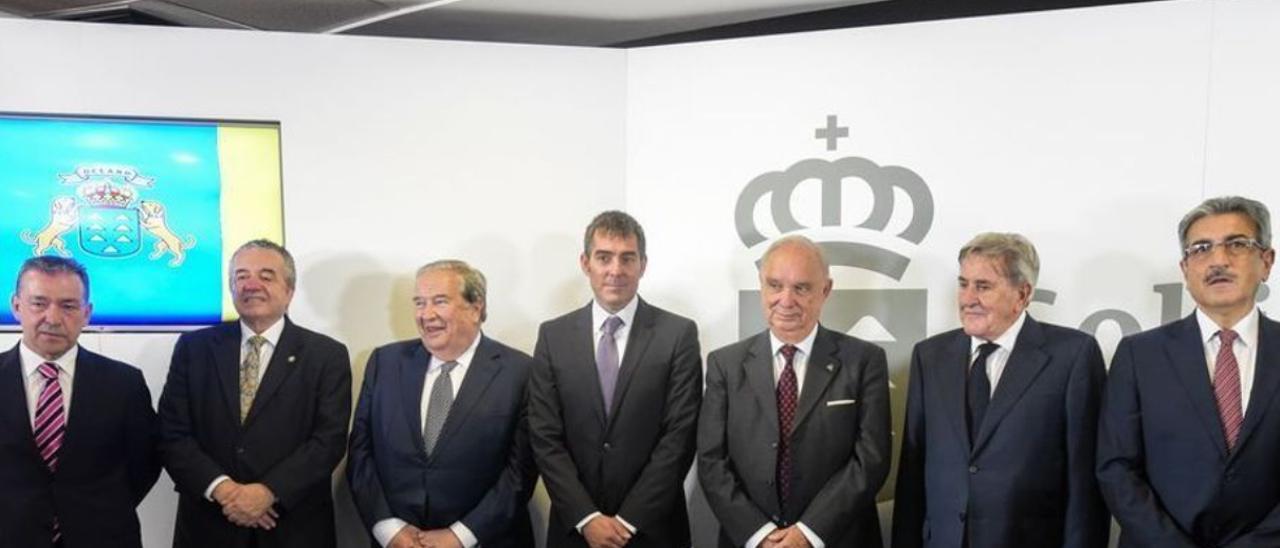 Los expresidentes del Gobierno de Canarias.