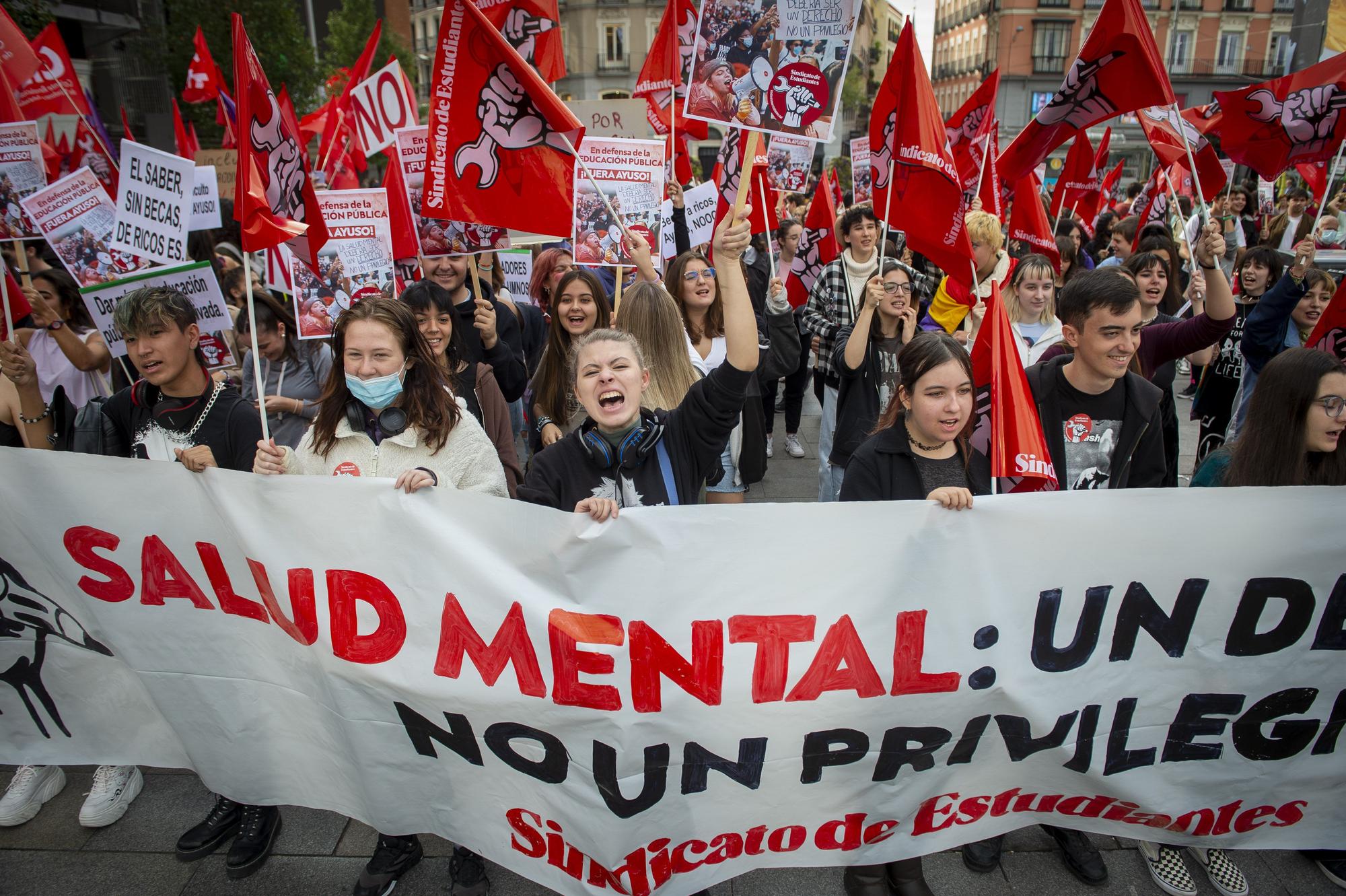 Manifestación estudiantil por la salud mental en Madrid