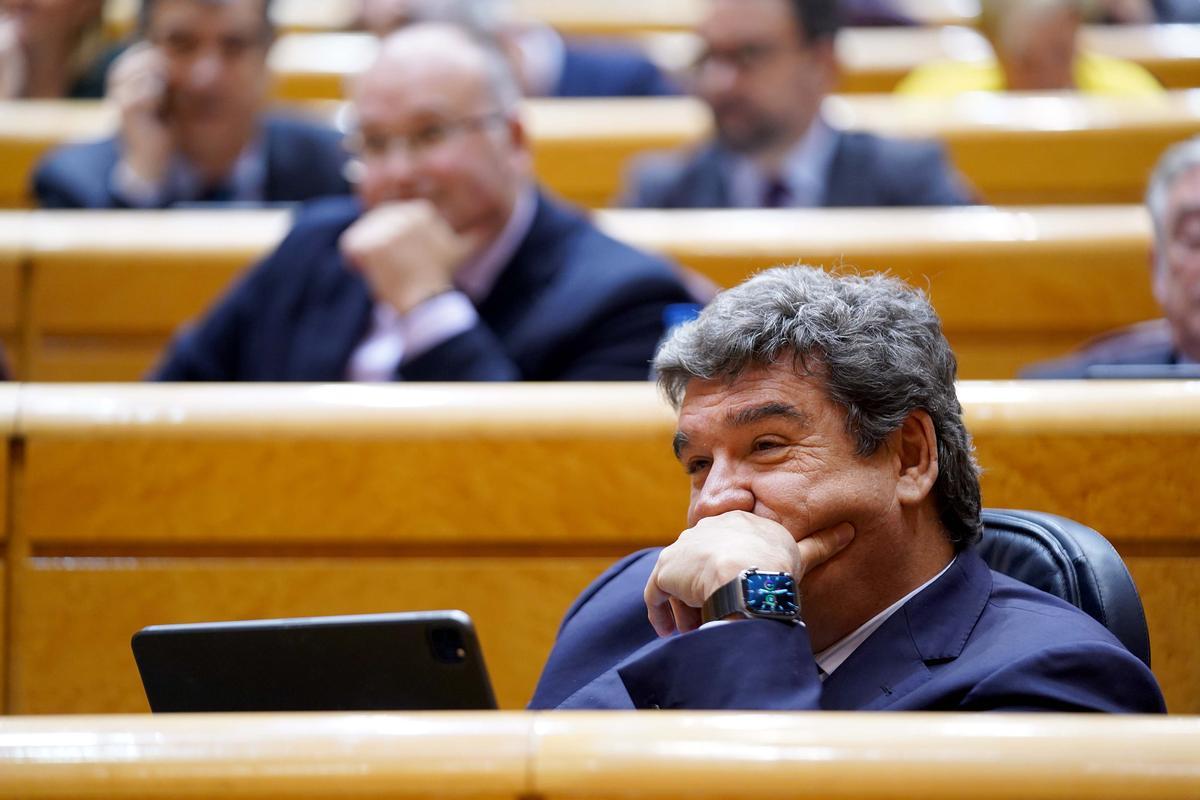 Escrivá es resigna a continuar negociant al gener la reforma de les pensions Escrivá es resigna a continuar negociant al gener la reforma de les pensions
