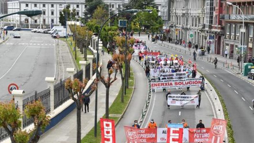Manifestación de UGT y CCOO, por Primo de Rivera.   | // VÍCTOR ECHAVE   