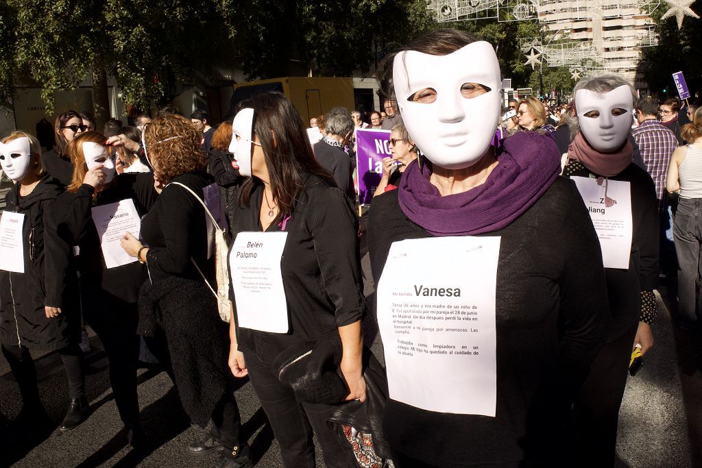 La manifestación en Murcia contra la violencia machista, en imágenes