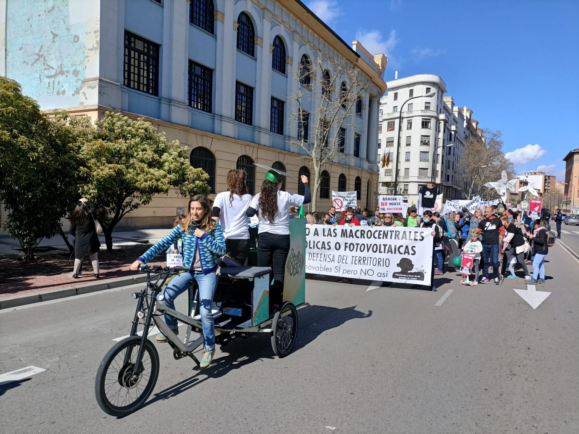 "Renovales sí, pero no así"