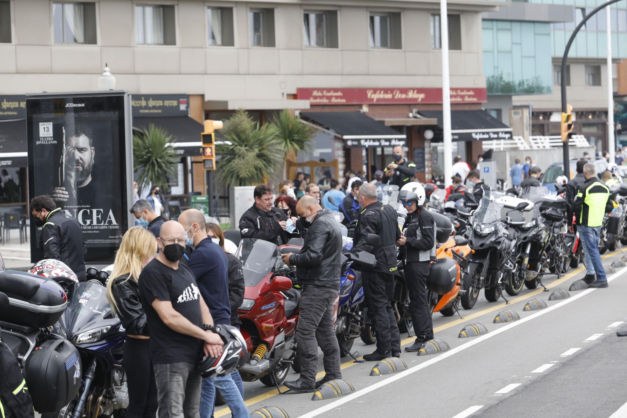 Concentración motos en Gijón