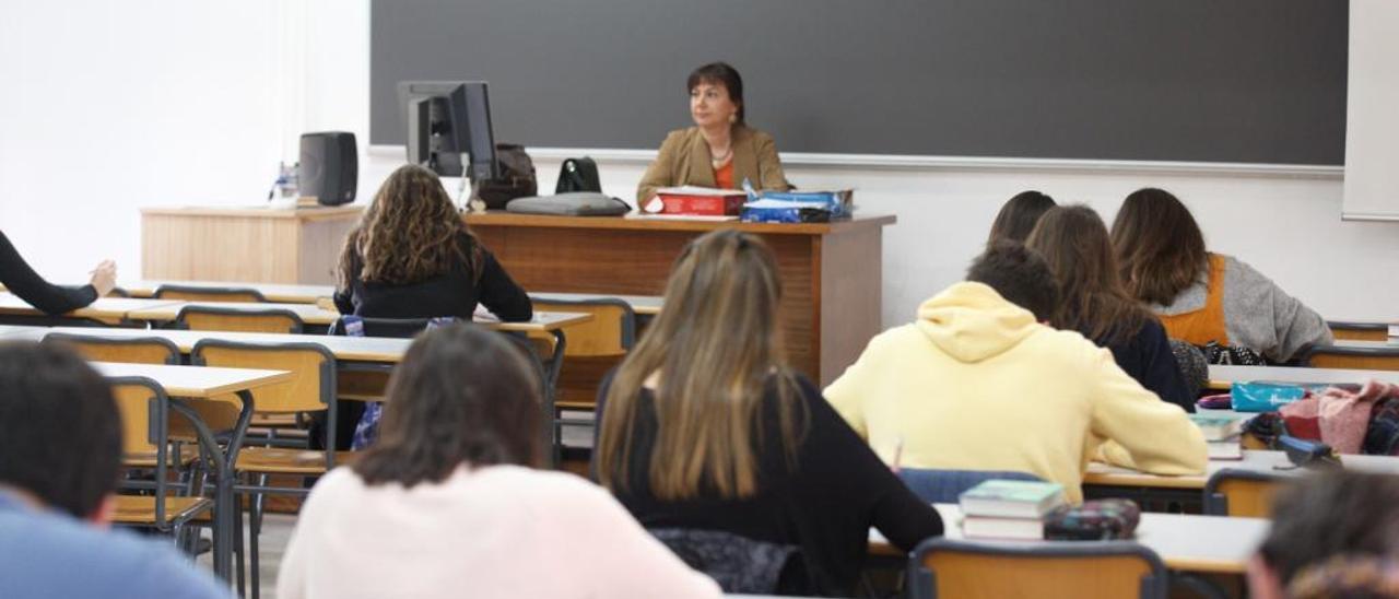 La Universidad alerta sobre el envejecimiento del profesorado