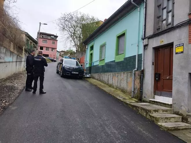 EN IMÁGENES: Un hombre de La Felguera descuartiza a su compañero de piso