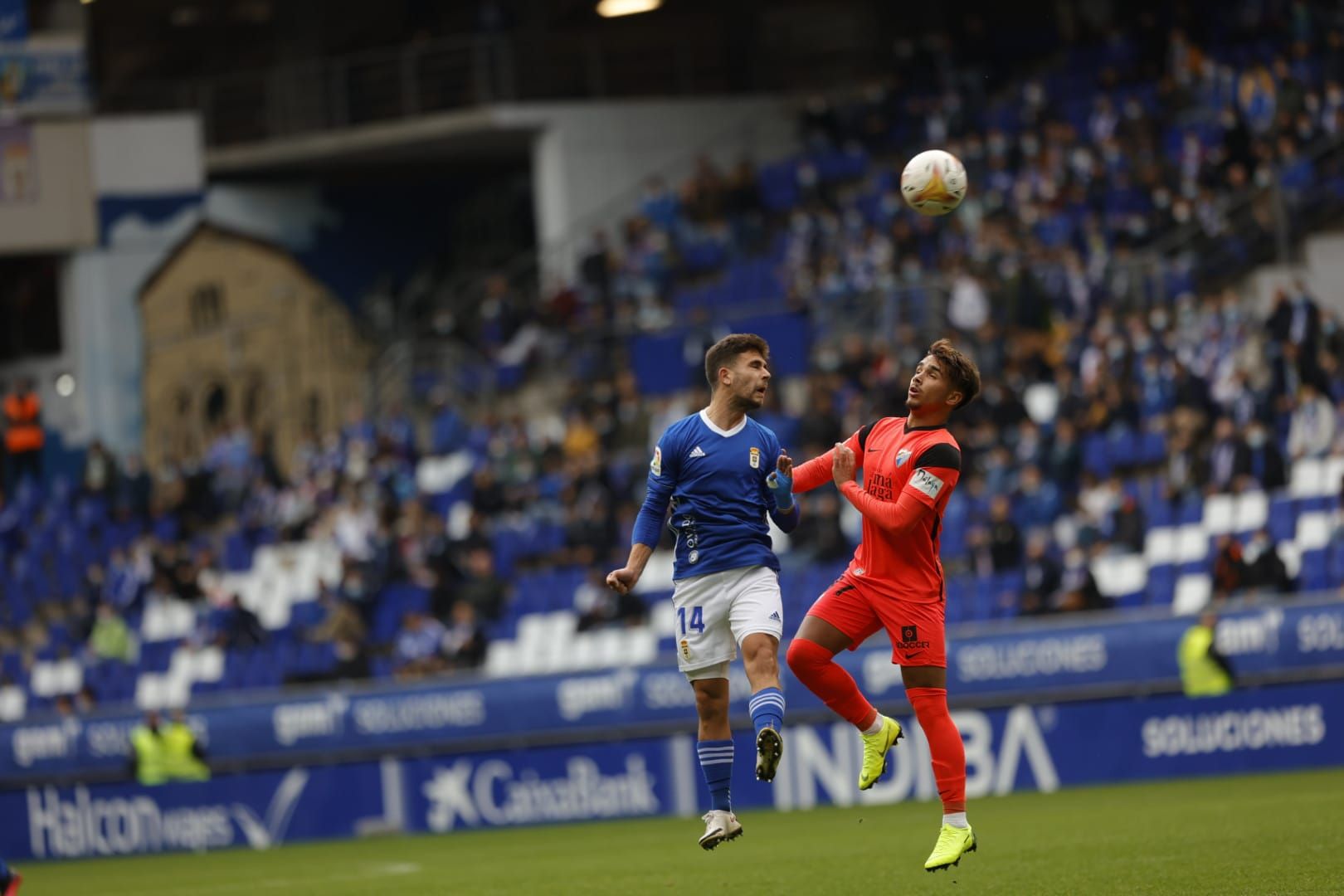 El partido del Oviedo, en imágenes