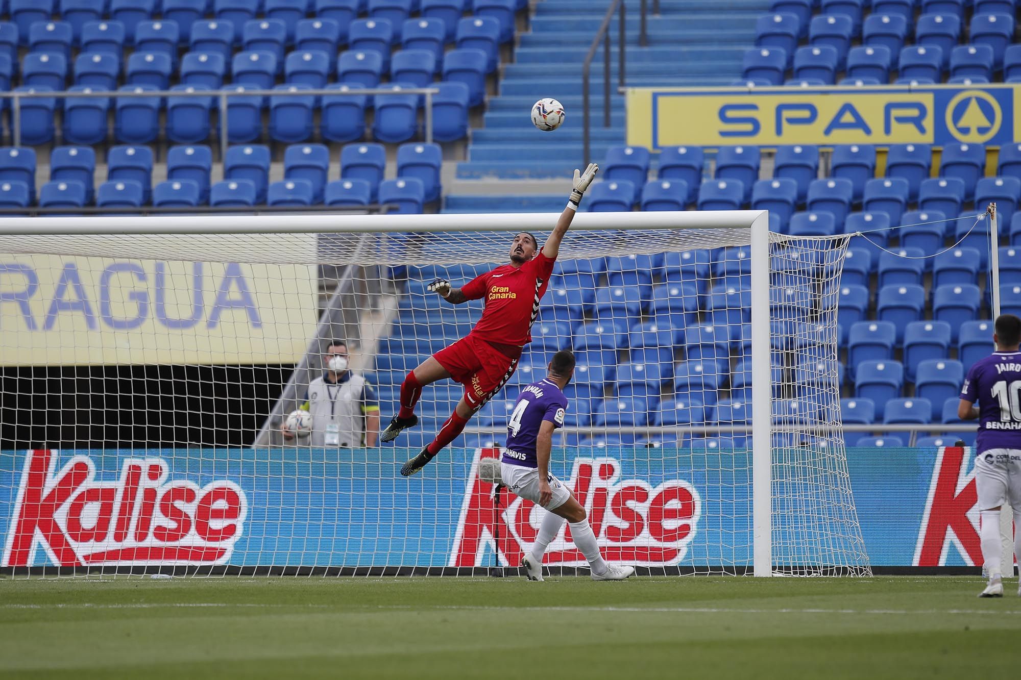 Partido UD Las Palmas- Málaga CF en el Estadio de Gran Canaria (17/04/2021)