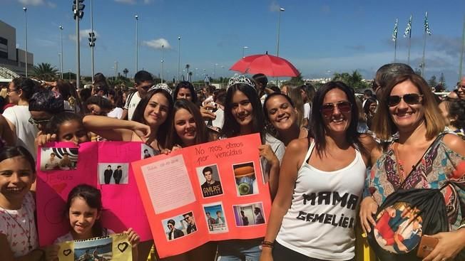 Gemeliers se encuentran con sus fans en Siete Palmas