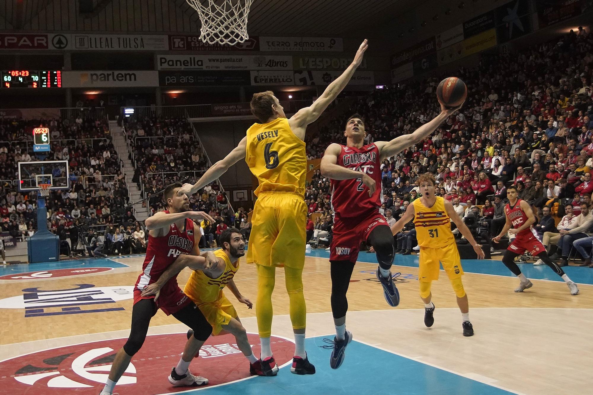 Les millors imatges del Bàsquet Girona - Barça