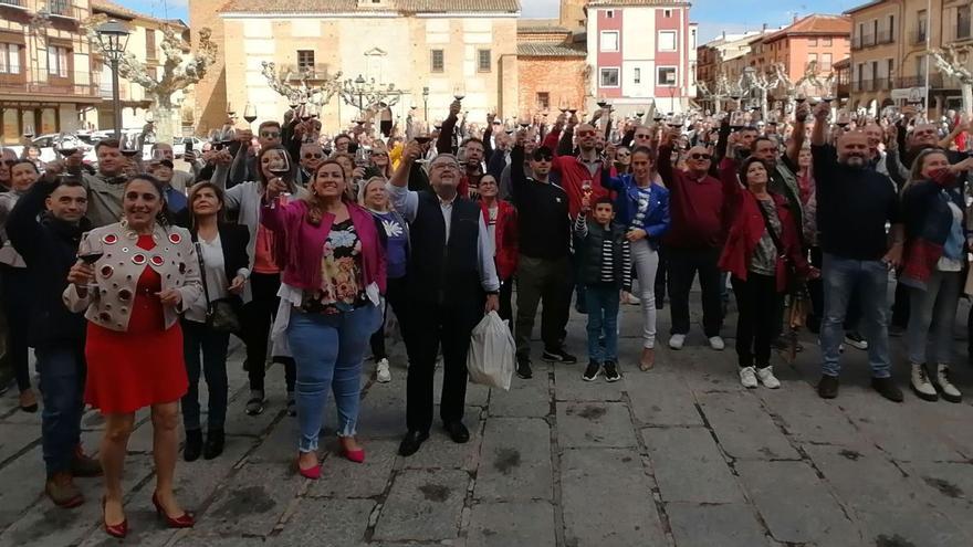 Toro brinda por una vendimia histórica y el futuro de Siro