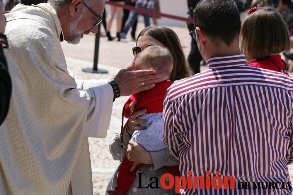 Ofrenda de flores en Caravaca: imposición de cruce