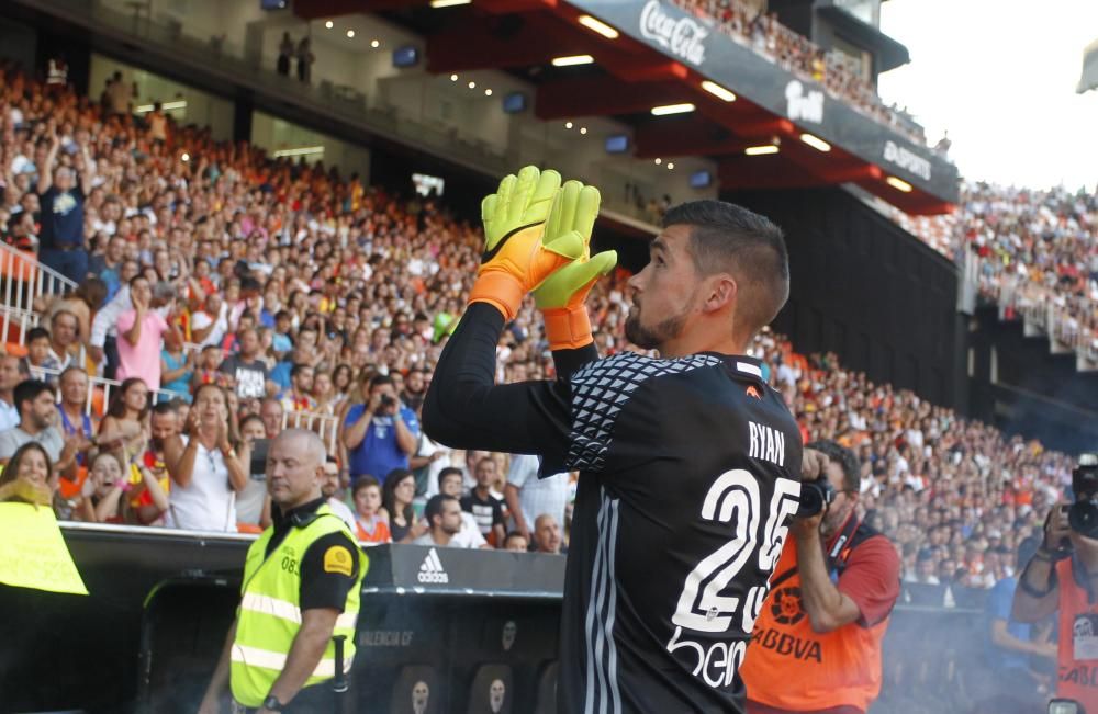 Todas las imágenes de la presentación del Valencia 2016/17