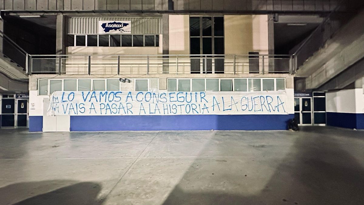 Pancarta en el Tartiere