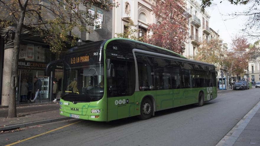 Imatge d&#039;un bus urbà a Manresa.