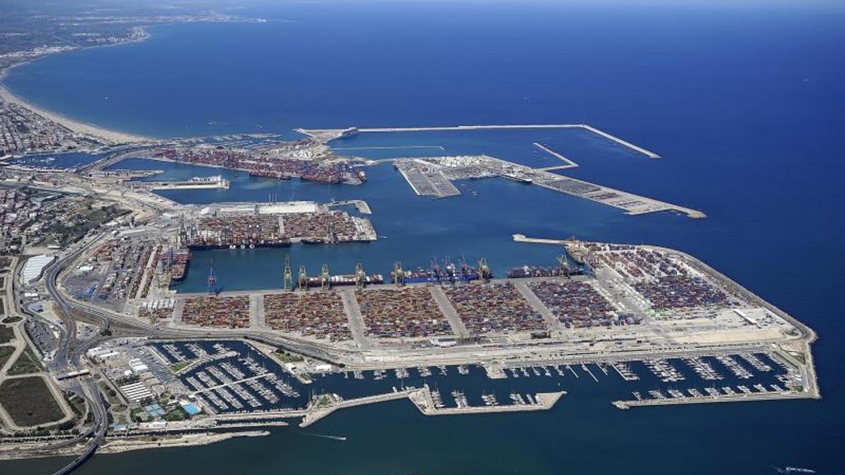 Recinto portuario de València donde se ha producido el accidente mortal.