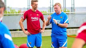 Laporta: «M’agrada Koeman com a entrenador, té tot el meu recolzament»