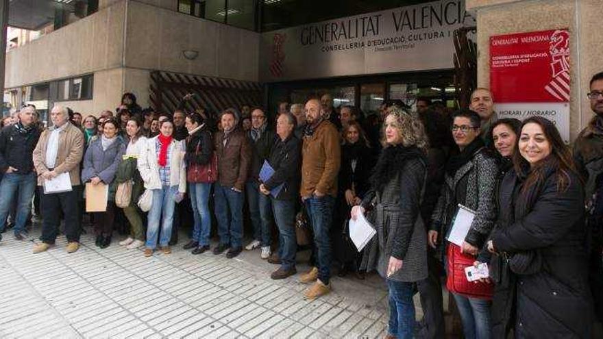 Los colegios urgen a  Catalá la jornada continua