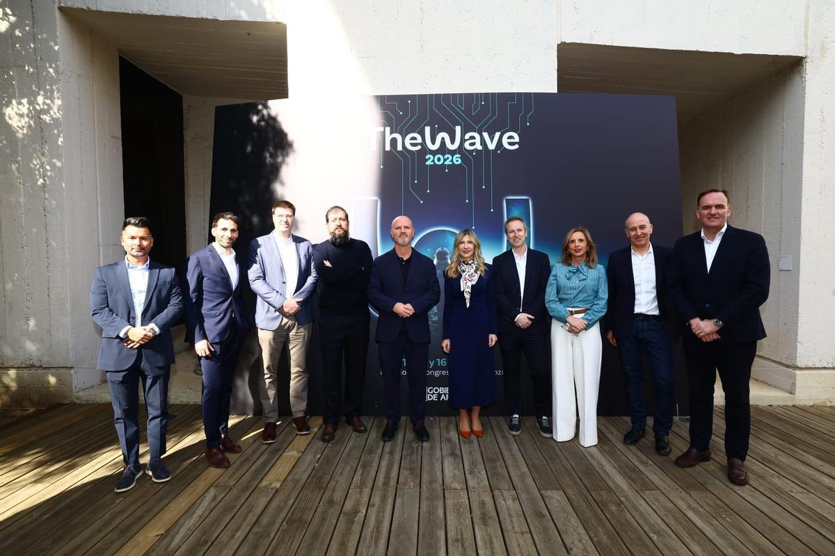 En imágenes | Ambiente en la presentación de The Wave en Barcelona