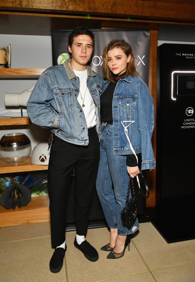 Chloë Moretz y Brooklyn Beckham en un evento de Xbox