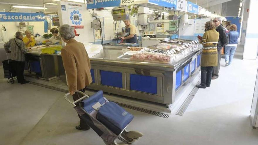 Interior del mercado de As Conchiñas.