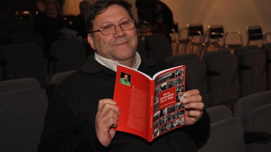 Joaquín el cura presenta en Cieza su libro `En la fragilidad de la vida´