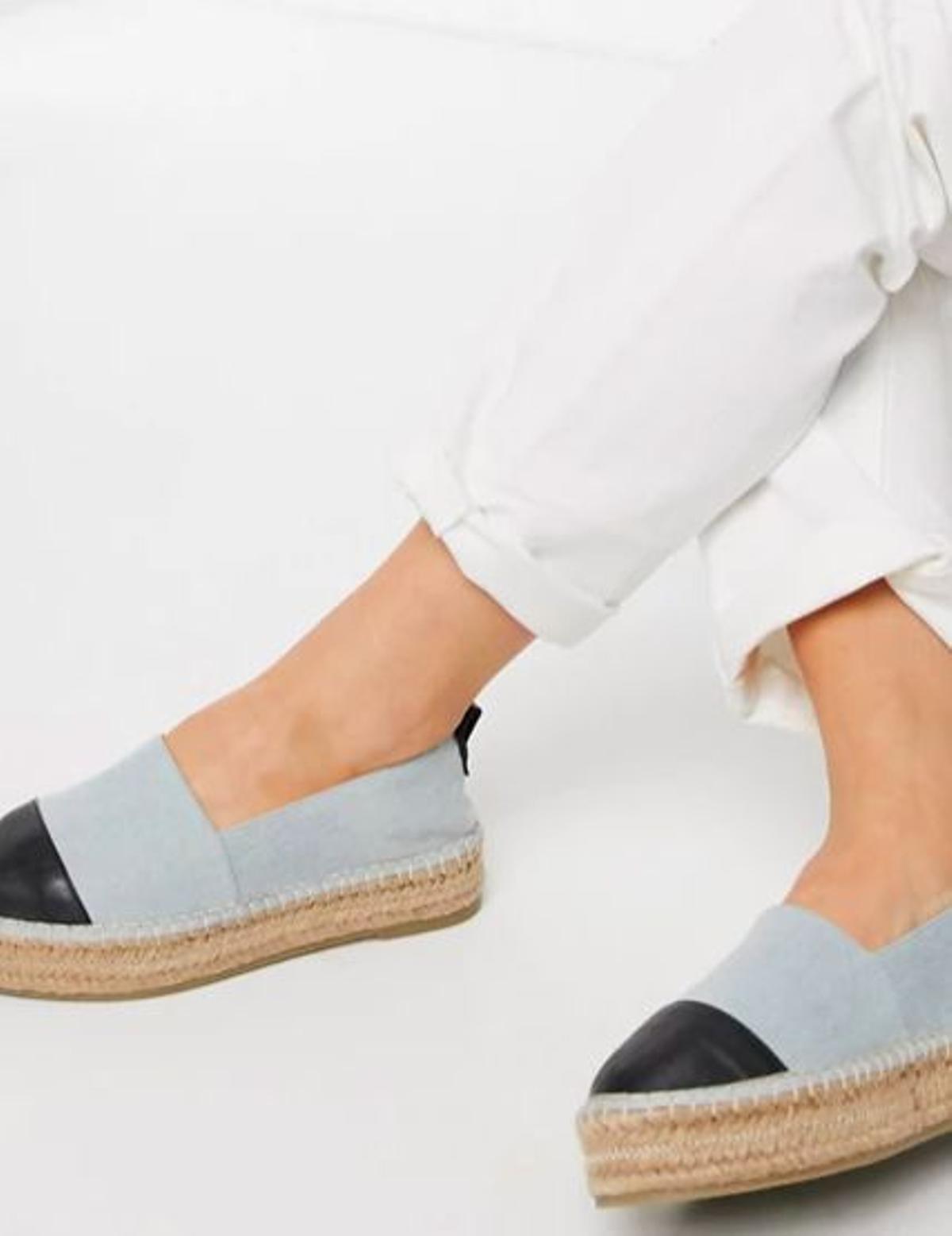 Alpargatas de denim con plataforma plana Julee de ASOS DESIGN