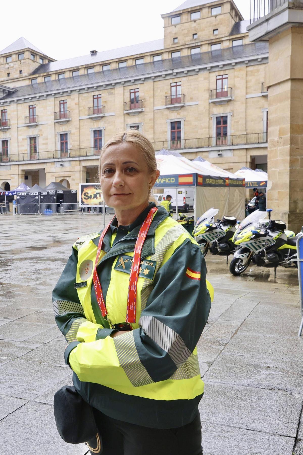 El dispositivo de la Guardia Civil en Gijón para la Vuelta a España Femenina, en imágenes