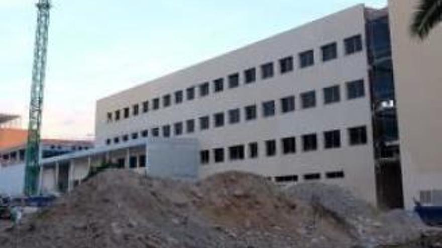 Las obras del instituto Azorín continúan paralizadas