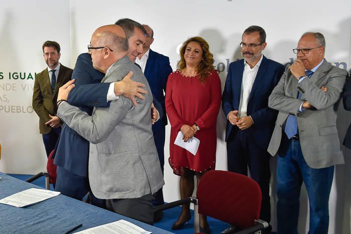 Firma del convenio del Plan de Infraestructuras ...