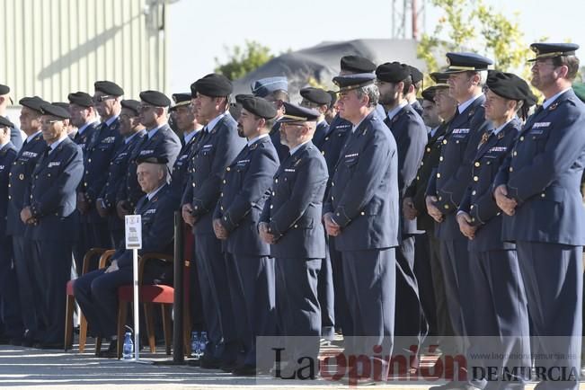 Homenaje al primer salto paracaidista militar en la Base Aérea de Alcantarilla
