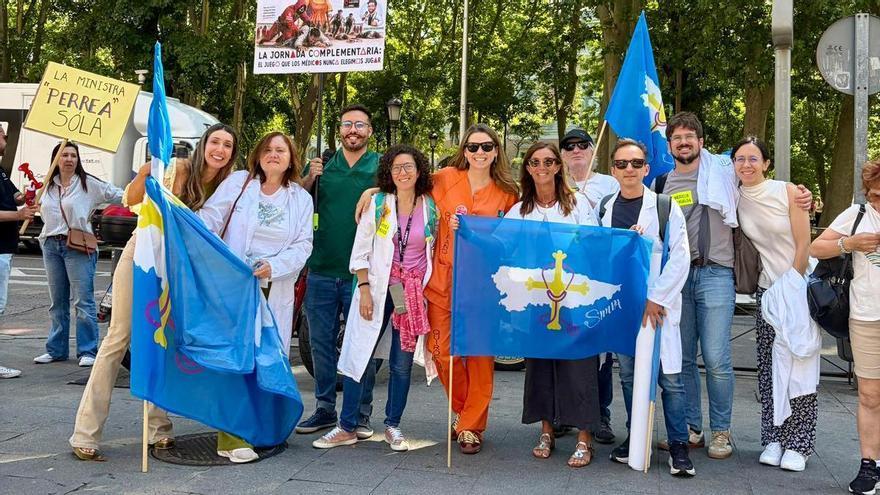 VÍDEO: Los médicos asturianos ponen el foco en la Ministra de Sanidad: "En su intolerancia va a acabar con el sistema nacional de salud"