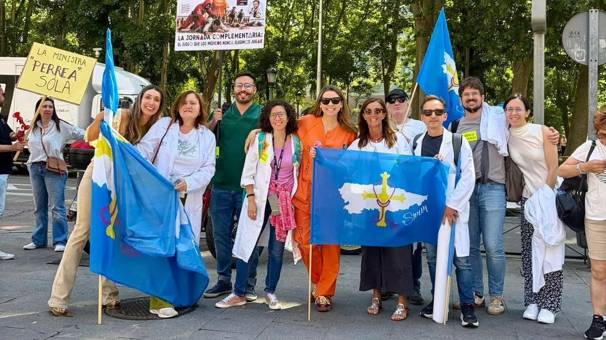 Los médicos asturianos ponen el foco en la Ministra de Sanidad: "En su intolerancia va a acabar con el sistema nacional de salud"