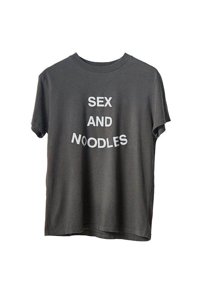 Camiseta Rarely